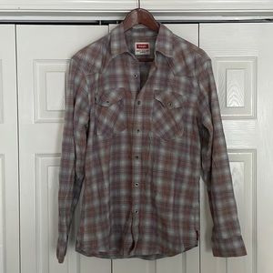 Men’s medium Wrangler long-sleeve button-down